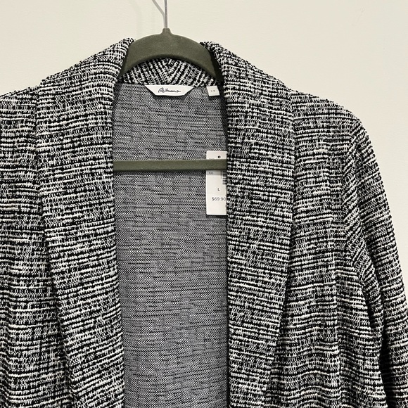 Reitmans Coat/Sweater - Picture 4 of 4